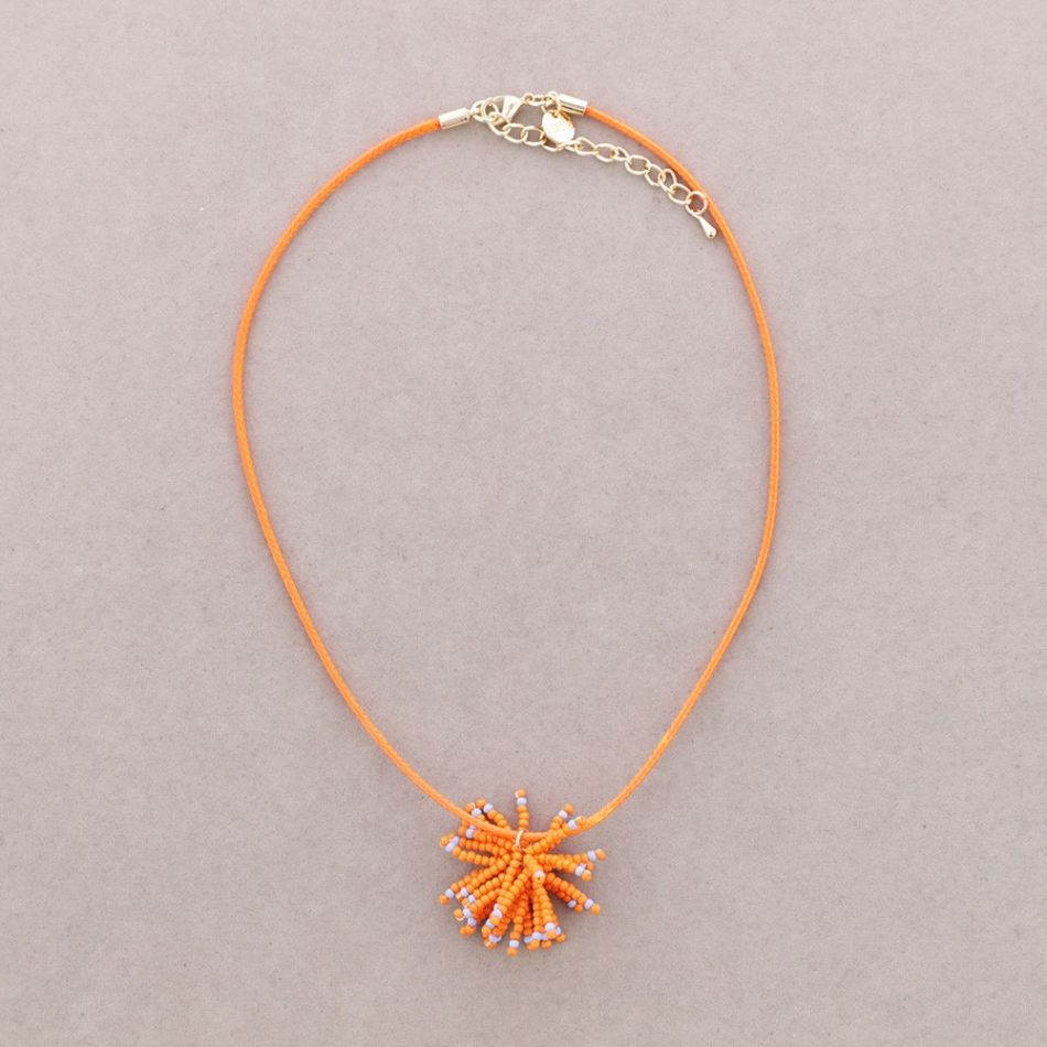 POM-POM PENDANT NECKLACE WITH BEADS
