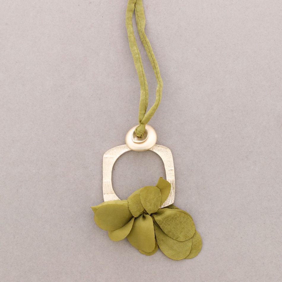 LONG NECKLACE METAL PENDANT FLOWER FABRIC