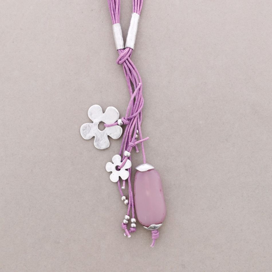 COLLAR LARGO CUENTAS METAL RESINA