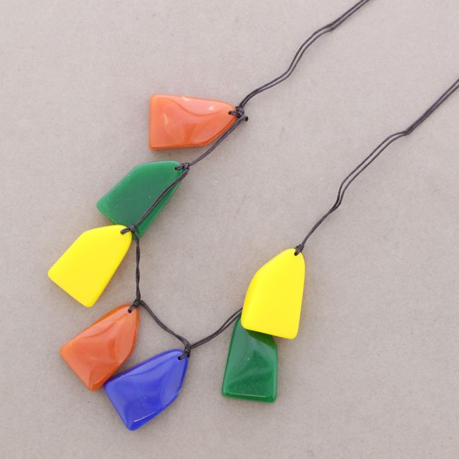 COLLAR LARGO CUENTAS RESINA