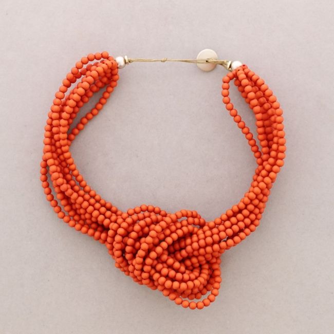 RESIN BEADS KNOT NECKLACE