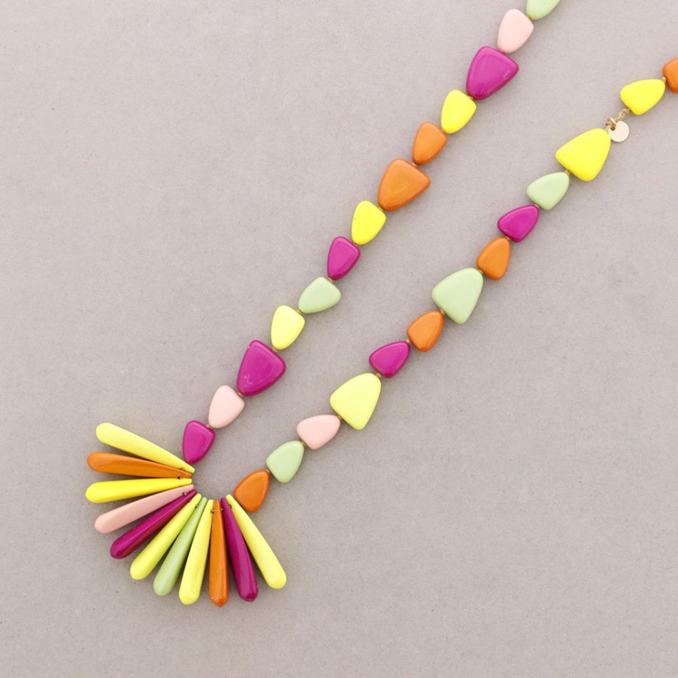LONG RESIN BEADS NECKLACE
