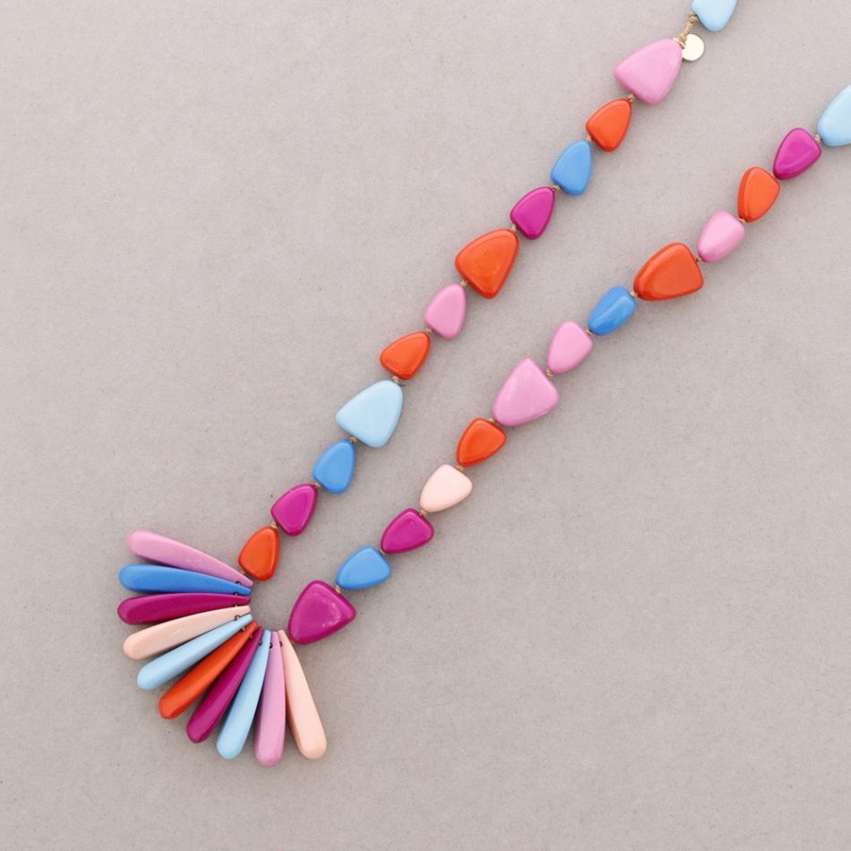 LONG RESIN BEADS NECKLACE