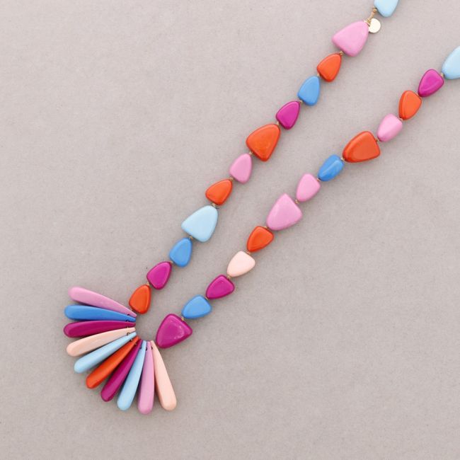 LONG RESIN BEADS NECKLACE