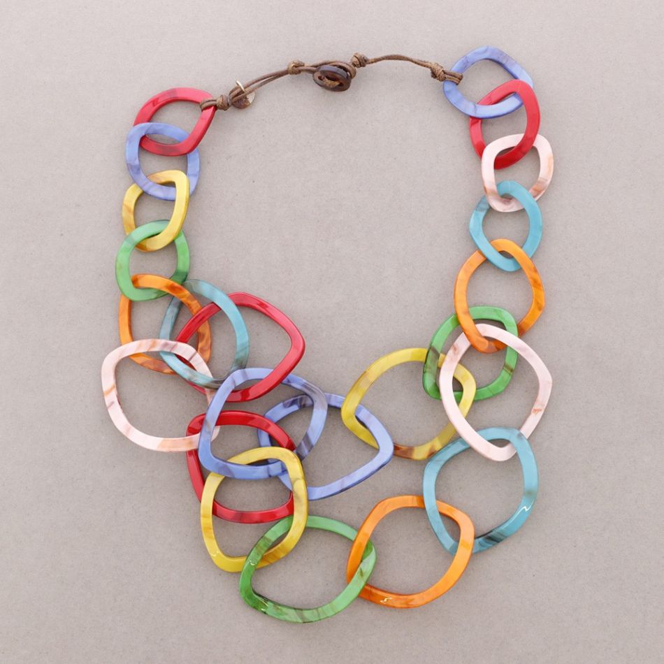 RESIN LINK NECKLACE