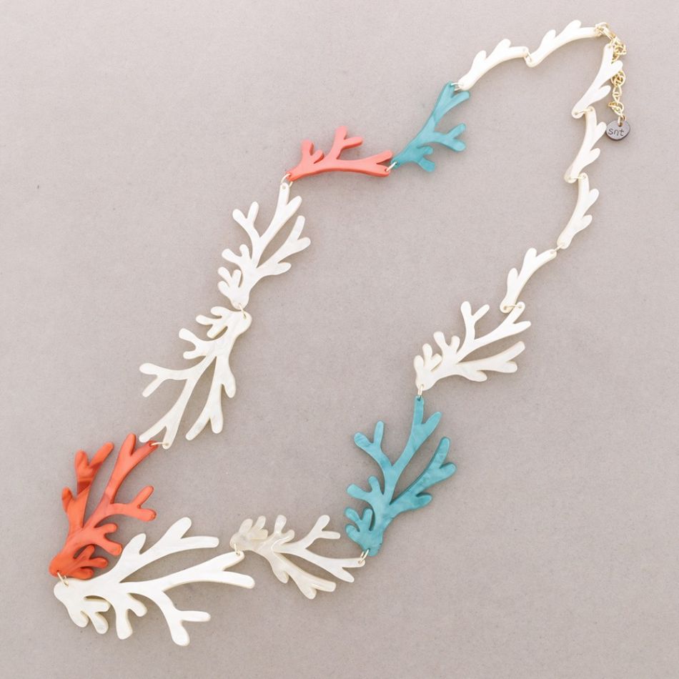 COLLAR LARGO CORALES RESINA