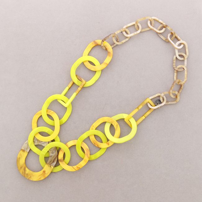 LONG RESIN LINK NECKLACE