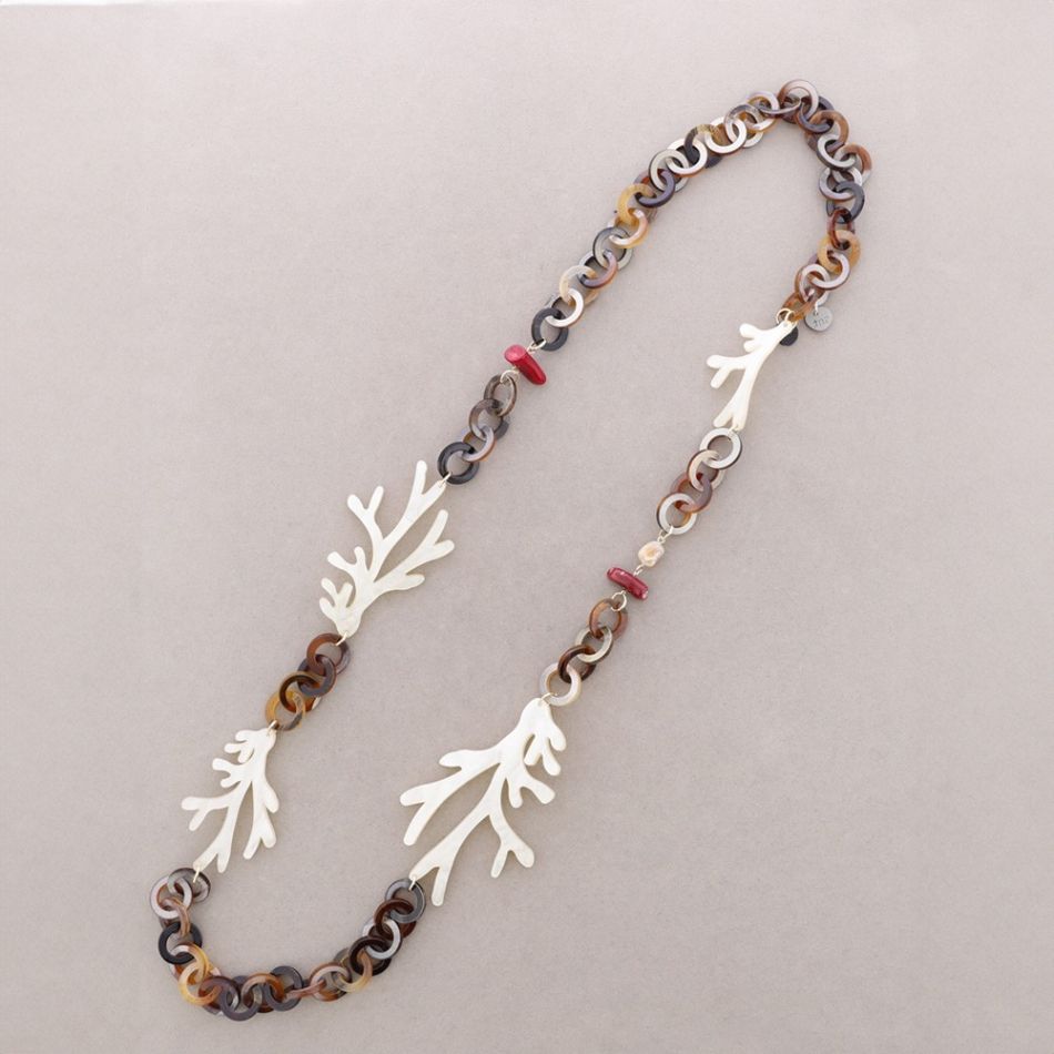 COLLAR LARGO ESLABONES CORALES RESINA