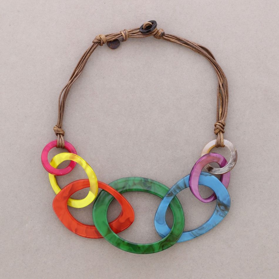 RESIN LINK NECKLACE