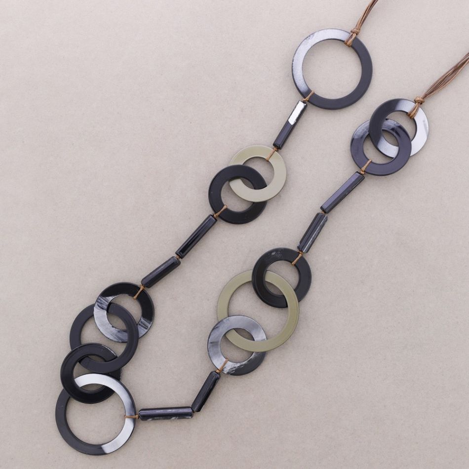 COLLAR LARGO CUENTAS ESLABONES RESINA