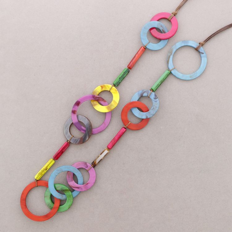 COLLAR LARGO CUENTAS ESLABONES RESINA