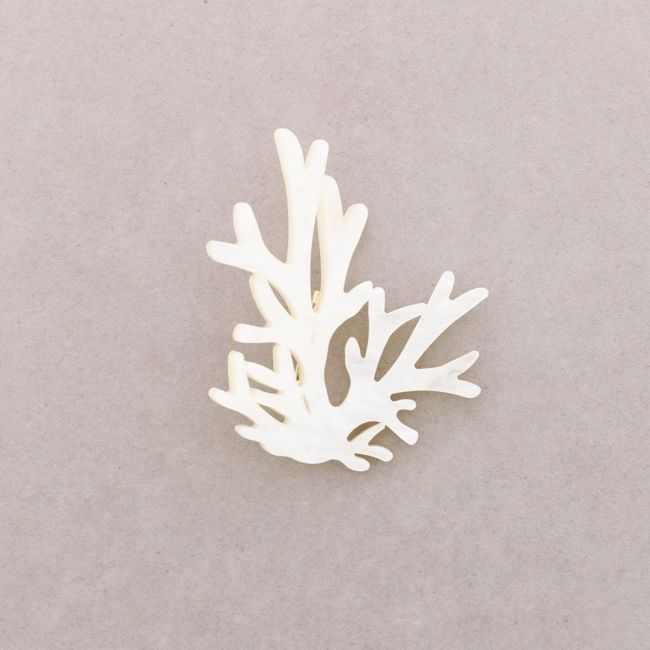 BROCHE CORAL RESINA