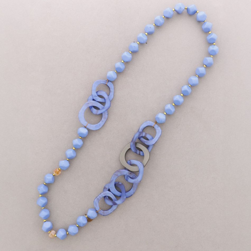 COLLAR LARGO CUENTAS ESLABONES RESINA