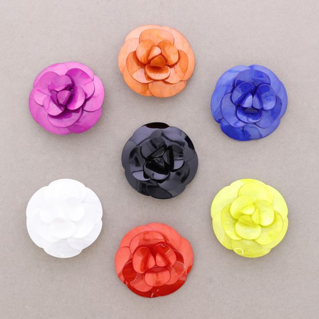 RESIN FLOWER BROOCH