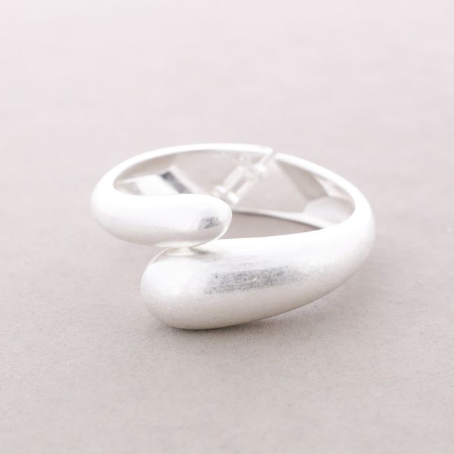 METAL SELF-CLOSE BRACELET