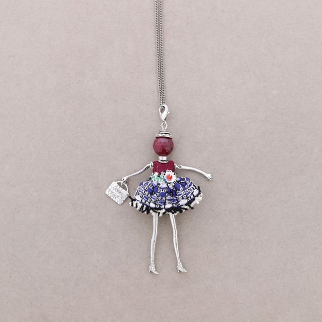 LONG PENDANT NECKLACE DOLL