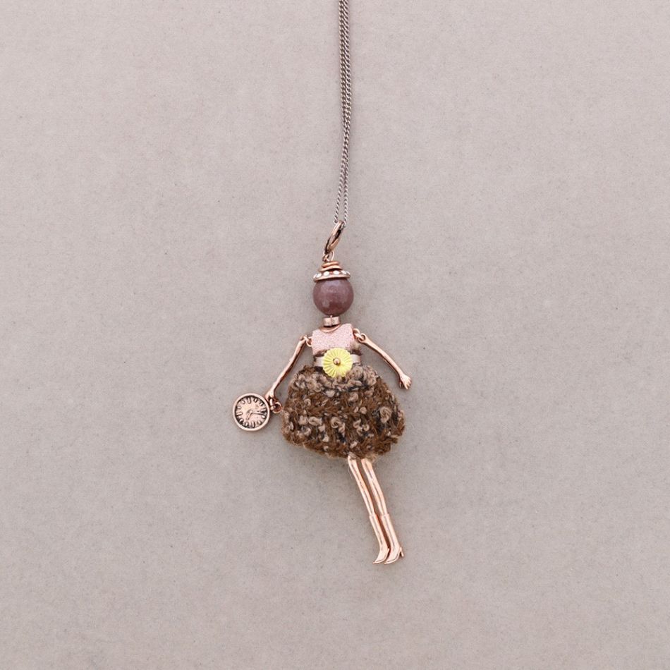 LONG PENDANT NECKLACE DOLL
