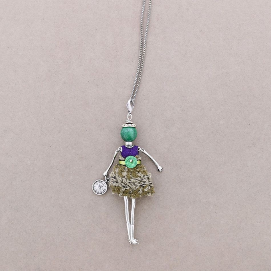 LONG PENDANT NECKLACE DOLL