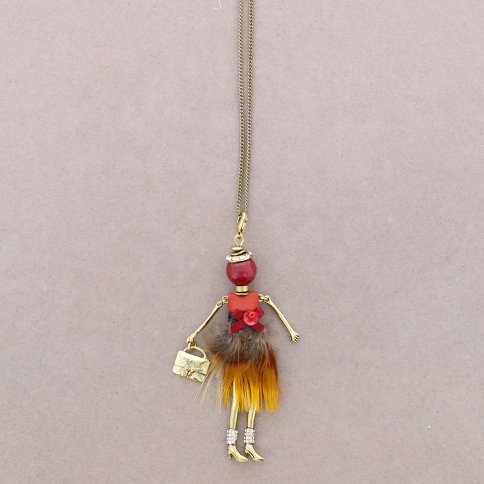 LONG PENDANT NECKLACE DOLL