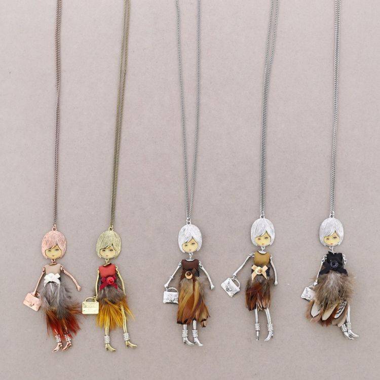 LONG PENDANT NECKLACE DOLL 2