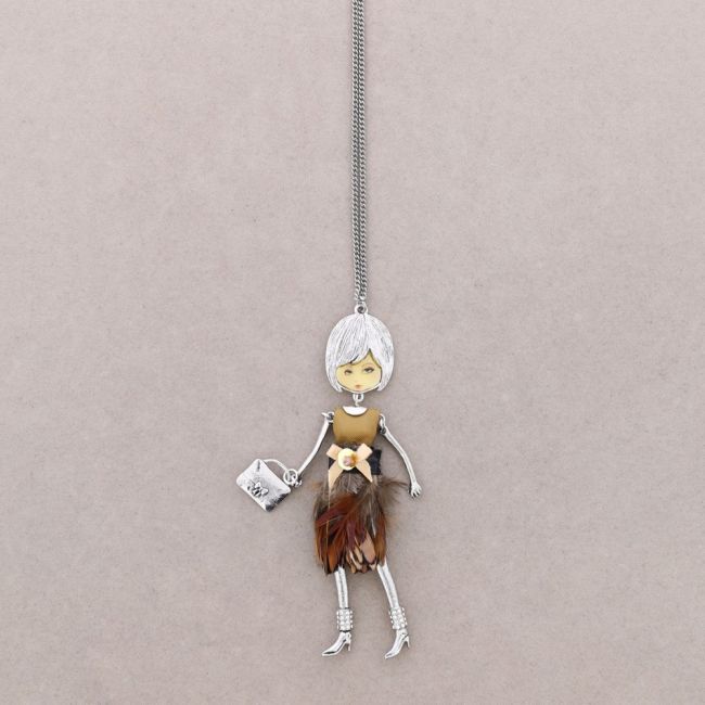 LONG PENDANT NECKLACE DOLL