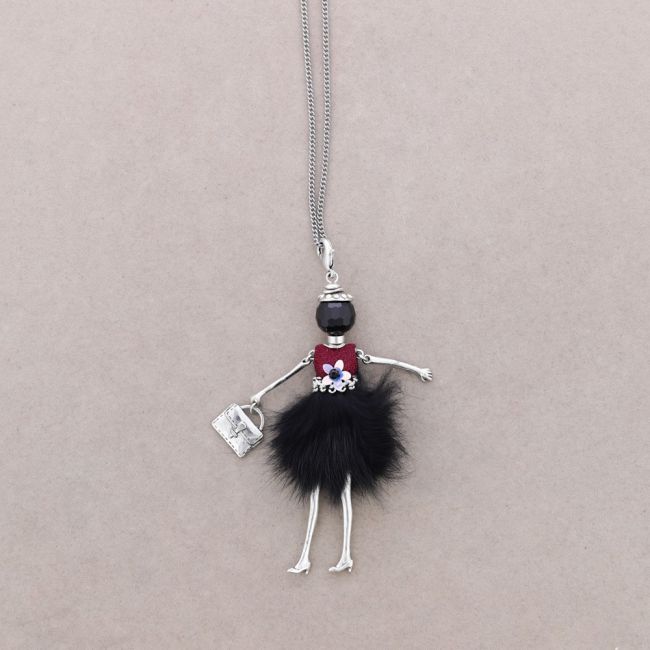 LONG PENDANT NECKLACE DOLL