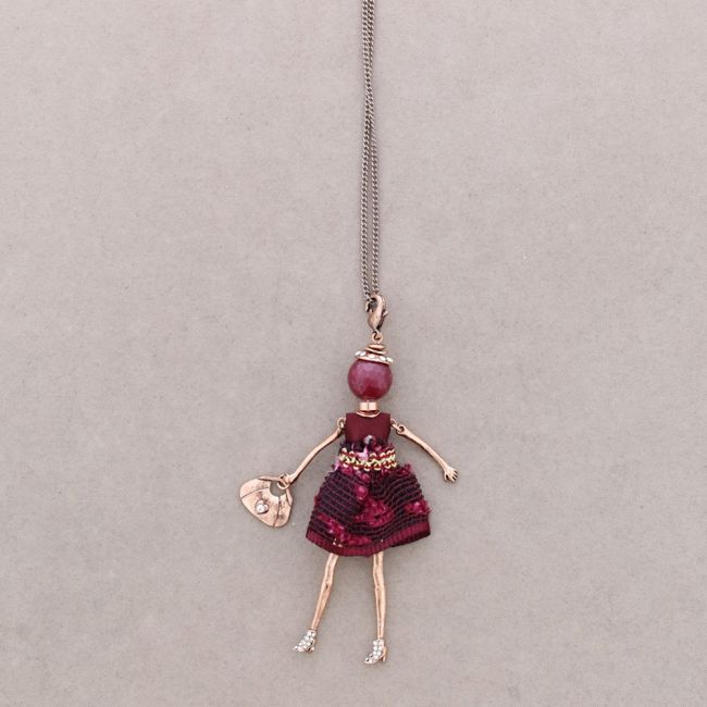 LONG PENDANT NECKLACE DOLL