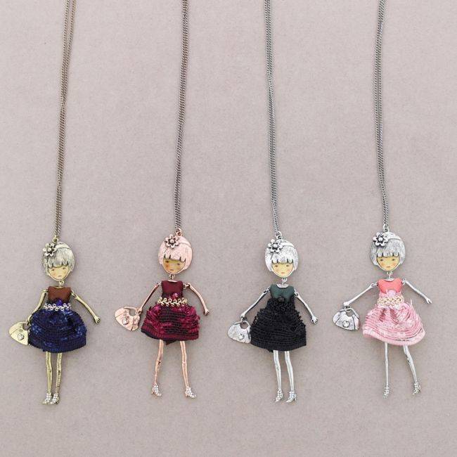 COLLAR LARGO COLG. MUÑECA CARINA