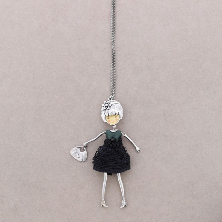 COLLAR LARGO COLG. MUÑECA CARINA