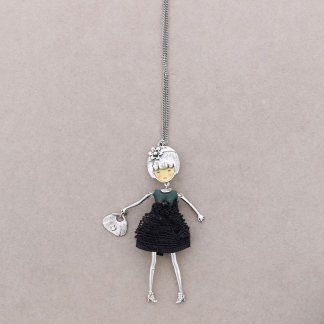 COLLAR LARGO COLG. MUÑECA CARINA
