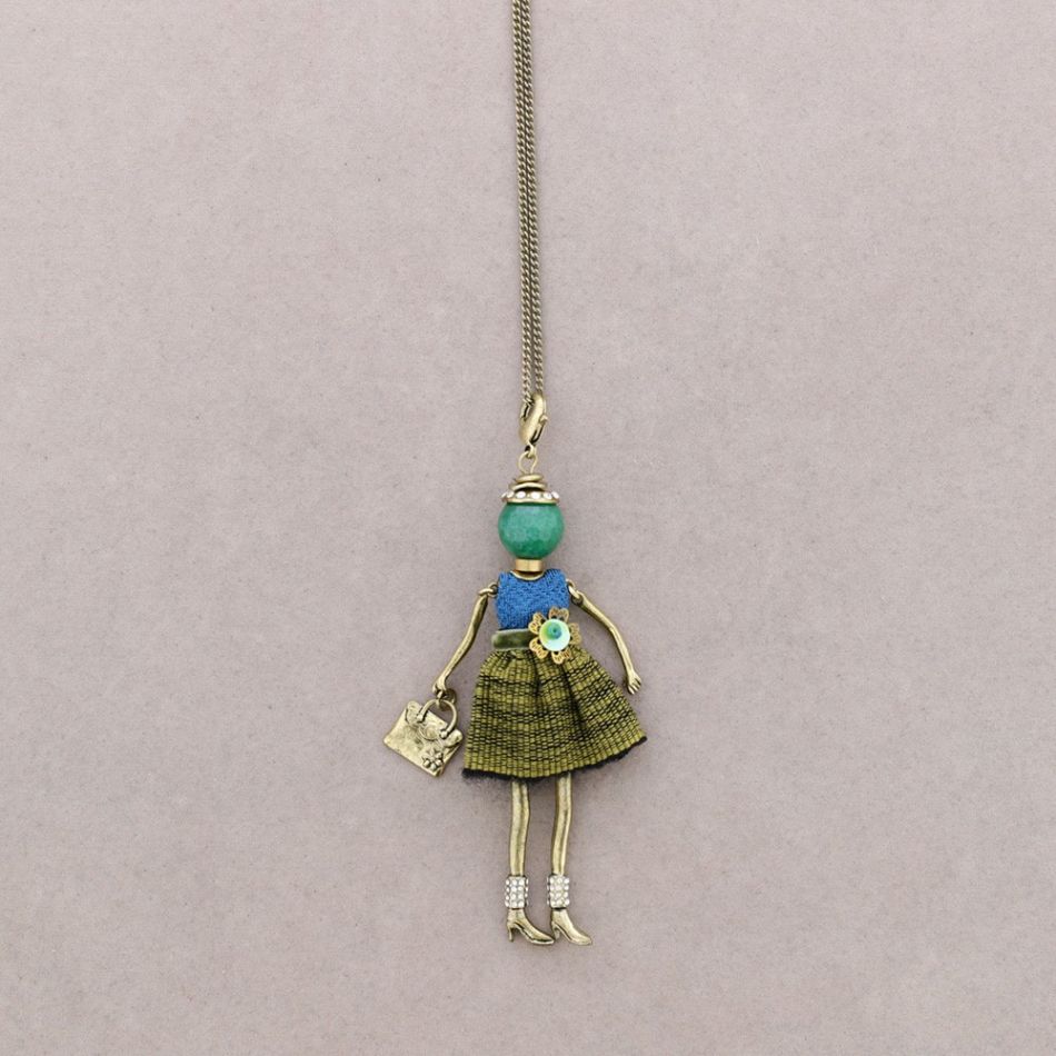 LONG PENDANT NECKLACE DOLL
