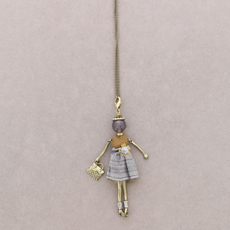 LONG PENDANT NECKLACE DOLL
