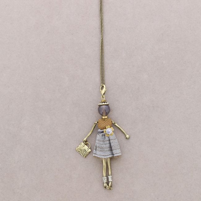 LONG PENDANT NECKLACE DOLL