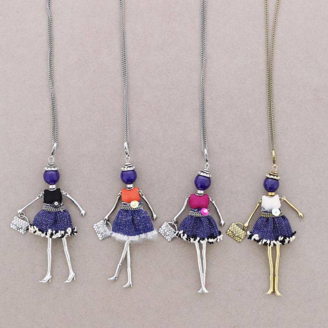 LONG PENDANT NECKLACE DOLL
