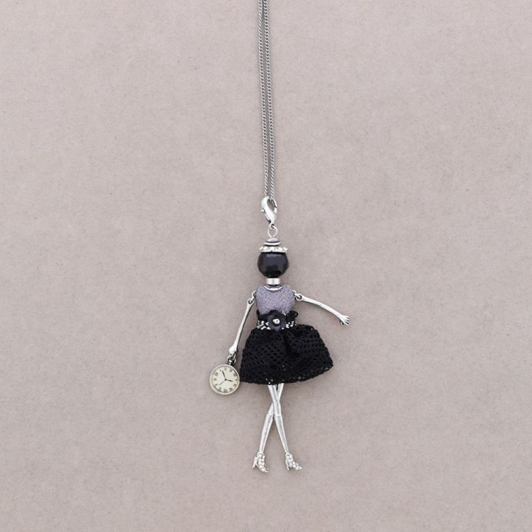 LONG PENDANT NECKLACE DOLL