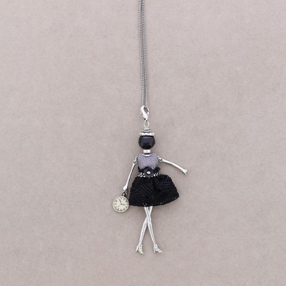 LONG PENDANT NECKLACE DOLL