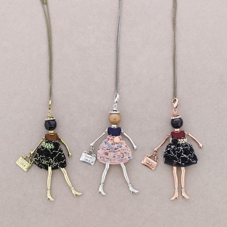 LONG PENDANT NECKLACE DOLL 2