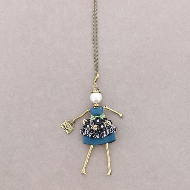 LONG PENDANT NECKLACE DOLL