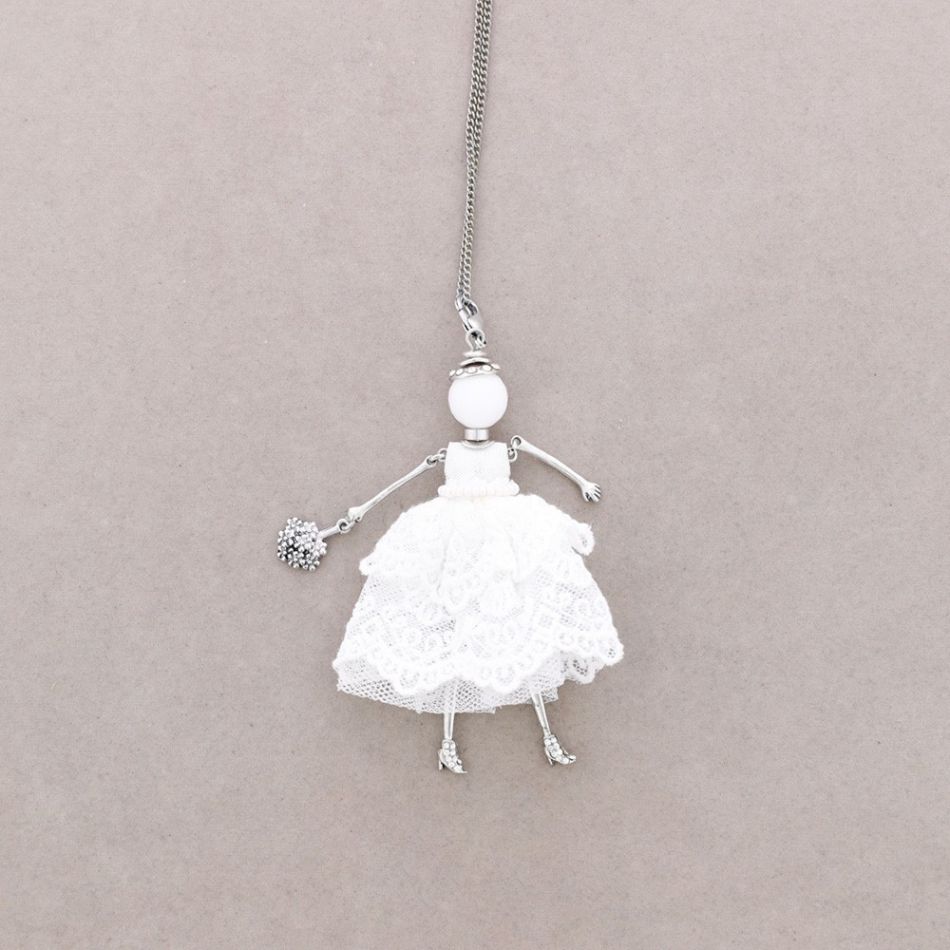 LONG PENDANT NECKLACE DOLL