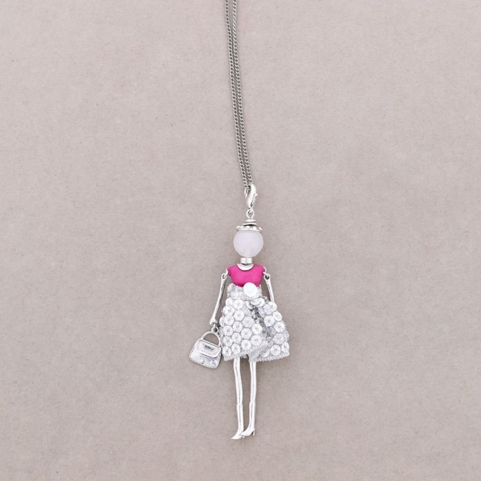 LONG PENDANT NECKLACE DOLL