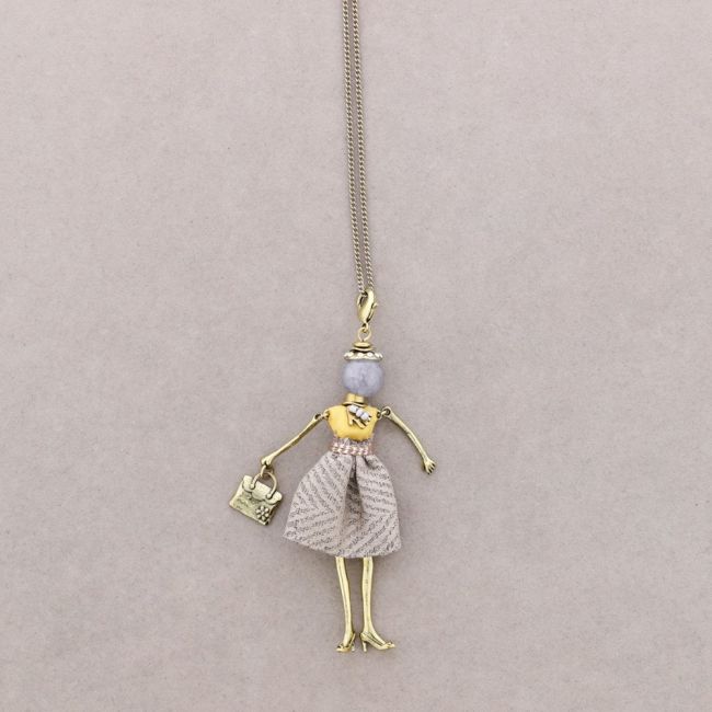 LONG PENDANT NECKLACE DOLL
