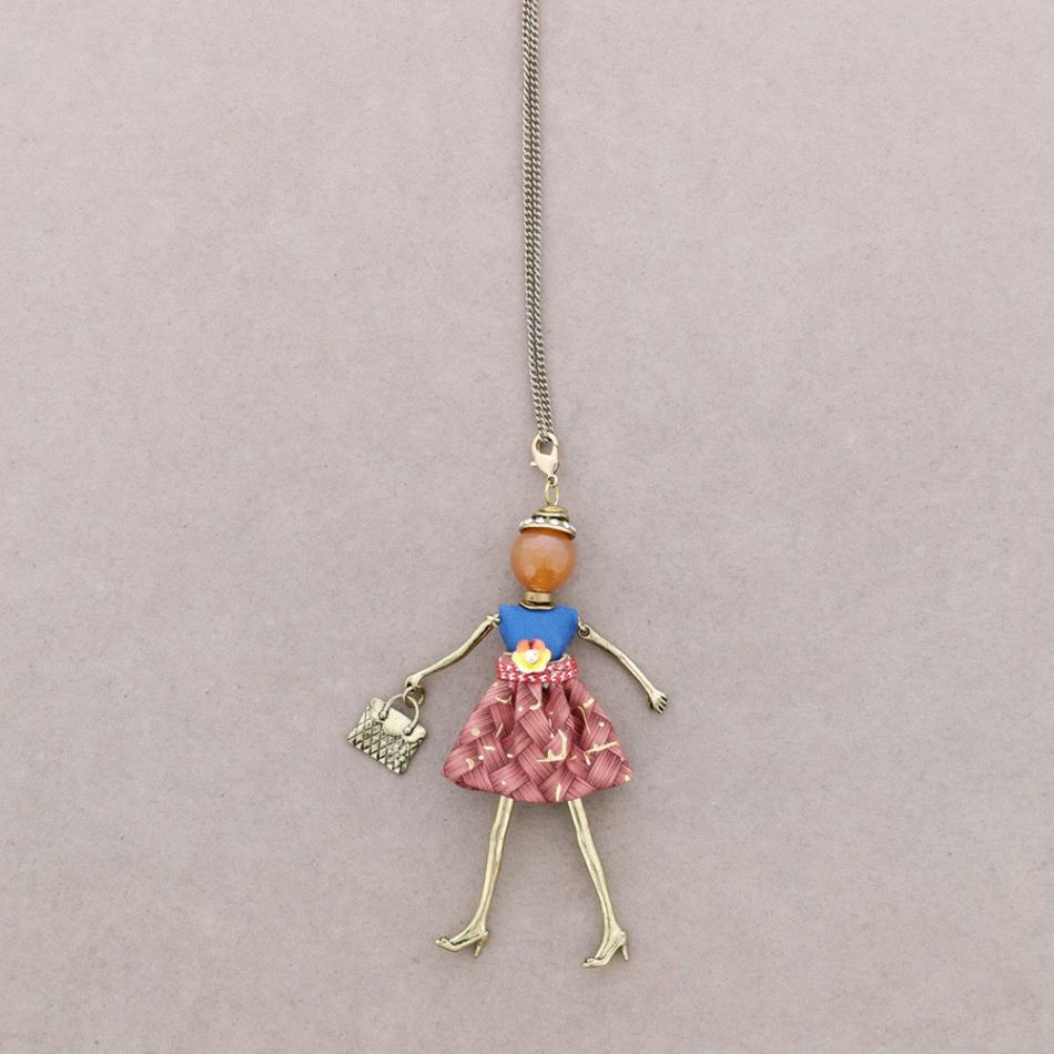 LONG PENDANT NECKLACE DOLL