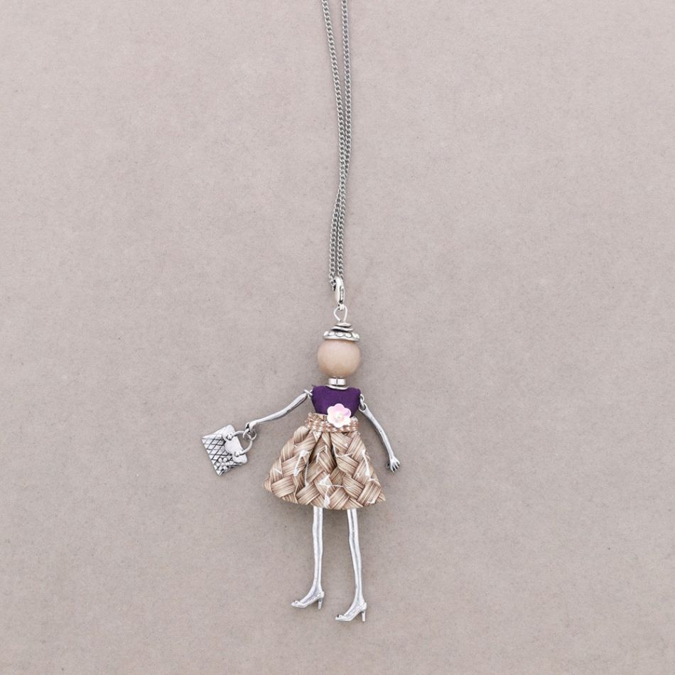 LONG PENDANT NECKLACE DOLL