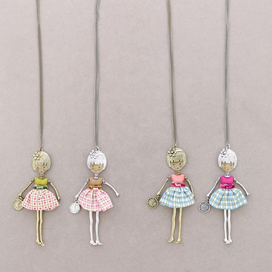 LONG PENDANT NECKLACE DOLL