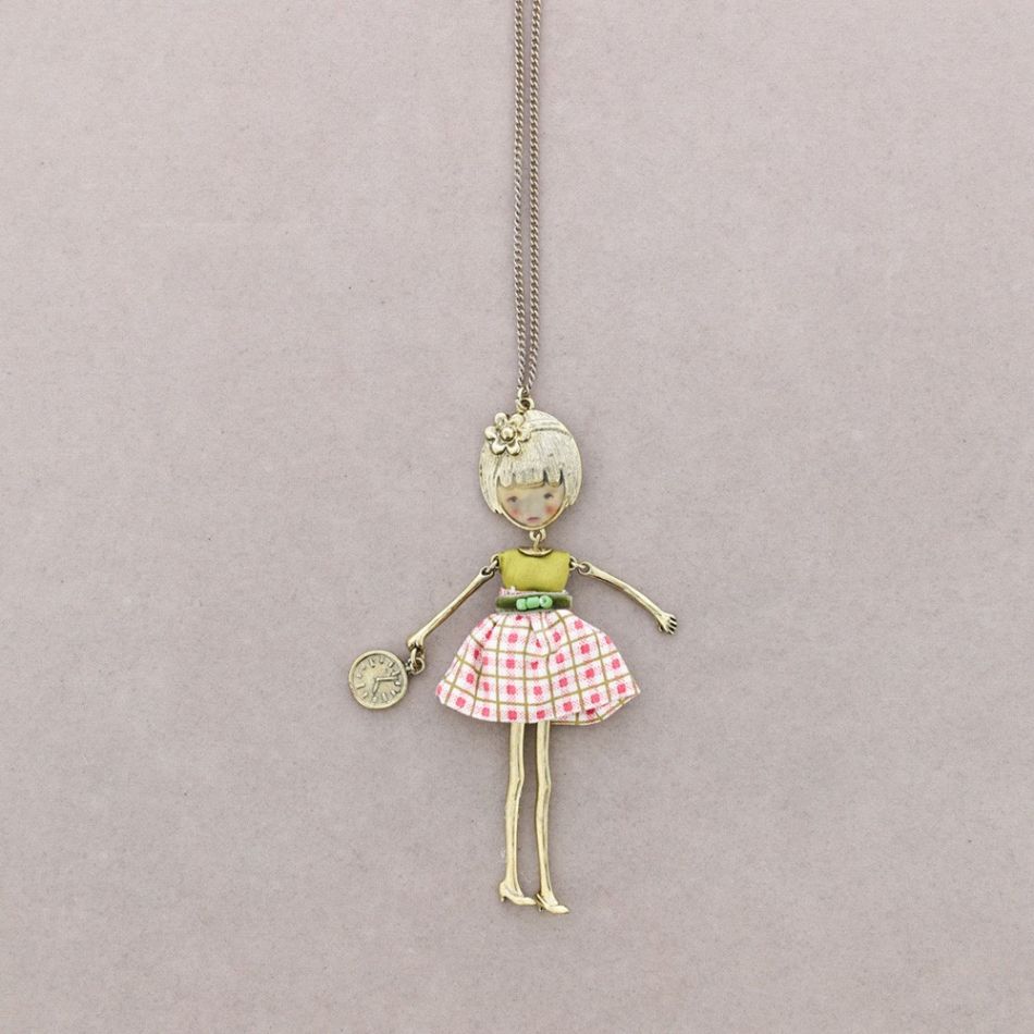 LONG PENDANT NECKLACE DOLL