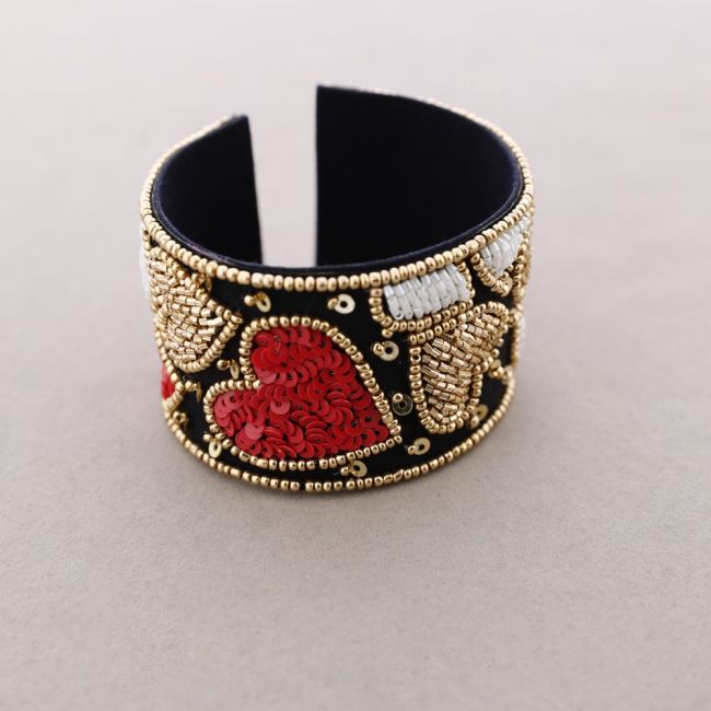 PULSERA AJUSTABLE CORAZONES ABALORIOS