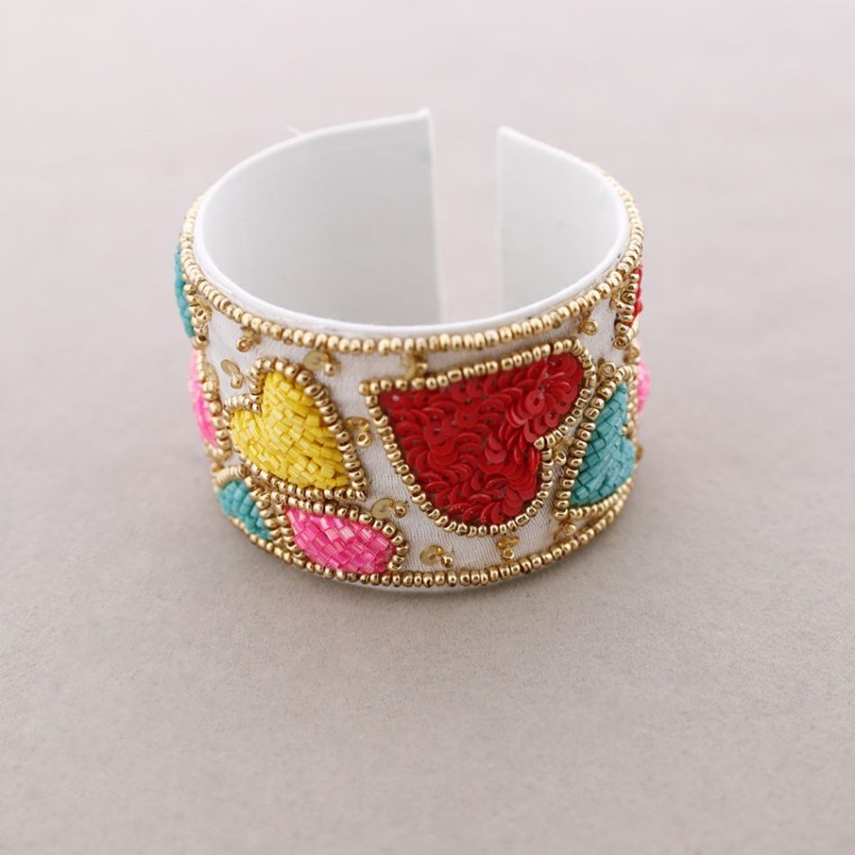 PULSERA AJUSTABLE CORAZONES ABALORIOS