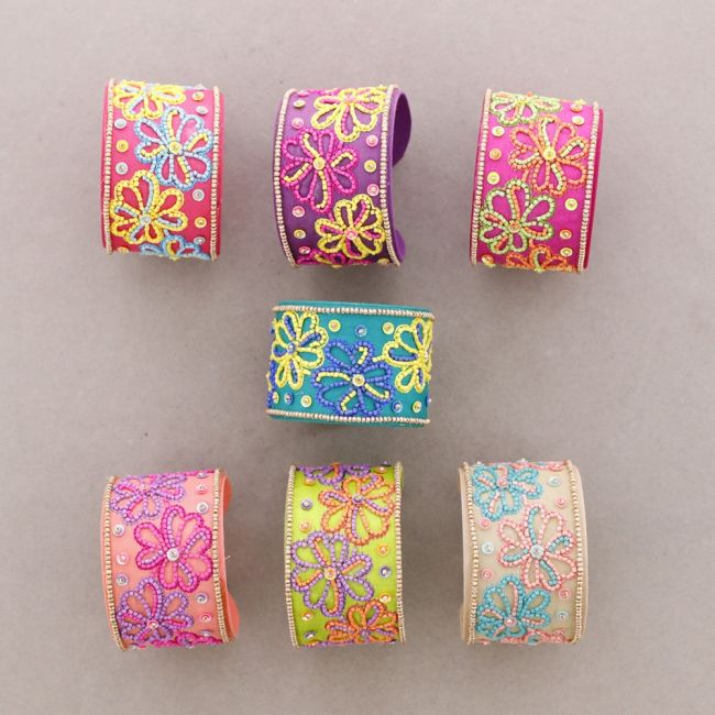 PULSERA ÉTNICA AJUSTABLE FLORES ABALORIOS