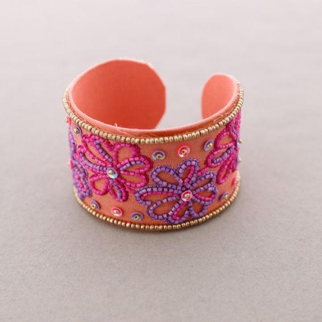 PULSERA ÉTNICA AJUSTABLE FLORES ABALORIOS