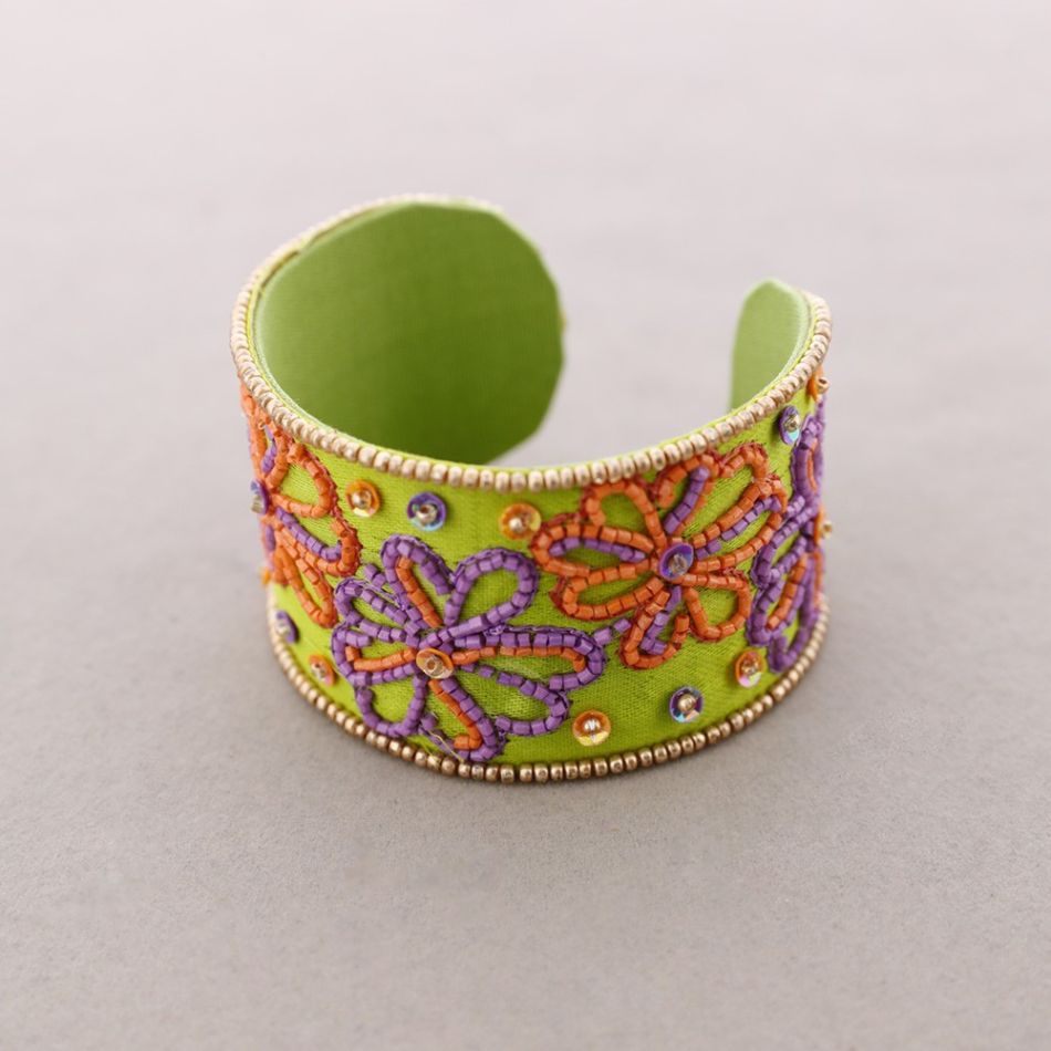 PULSERA ÉTNICA AJUSTABLE FLORES ABALORIOS